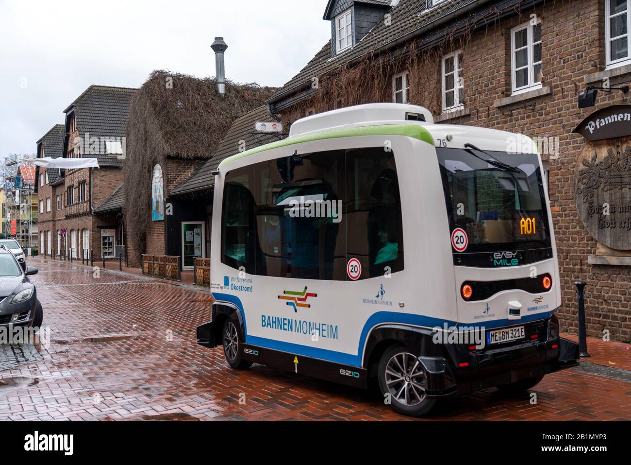 Autonomously driving public bus, in Monheim, Germany, 5 electric buses, for up to 15 passengers drive every 5 minutes from the old town to the bus sta Stock Photo