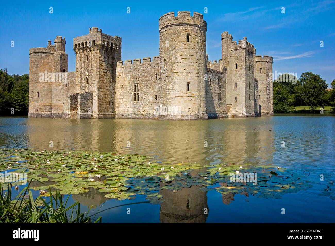 Bodiam castle view hi-res stock photography and images - Alamy