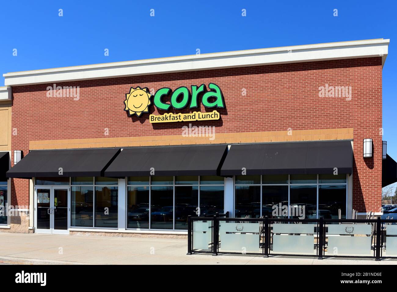 Ottawa, Canada - April 22, 2019: Cora, a Canadian chain of restaurants that serve breakfast and lunch, on W Hunt Club Road. It has approximately 130 l Stock Photo