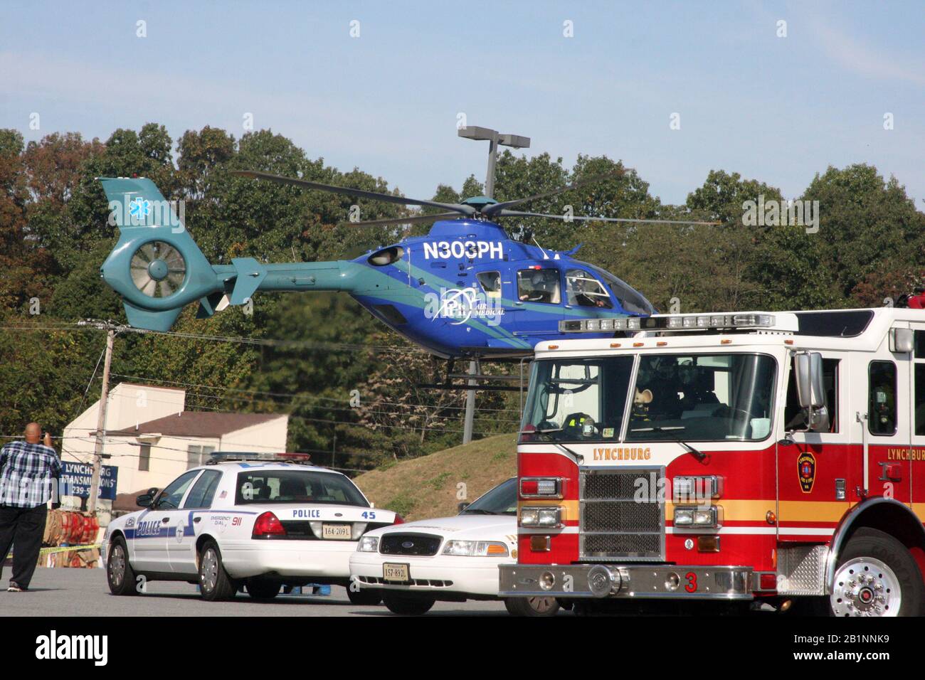 Emergency responders at the scene of an accident in Virginia, USA Stock Photo
