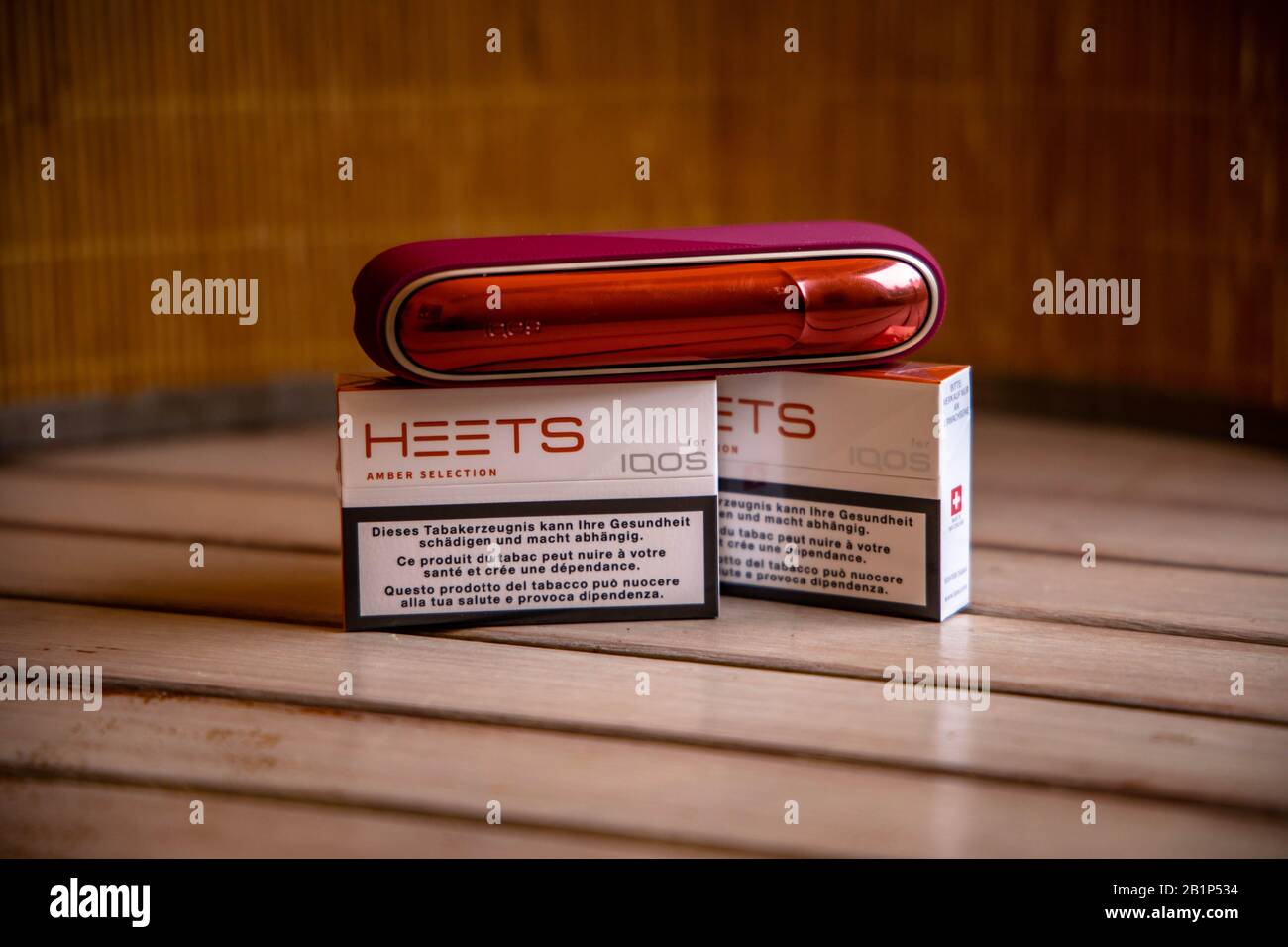 Iqos smokeless cigarette hi-res stock photography and images - Alamy