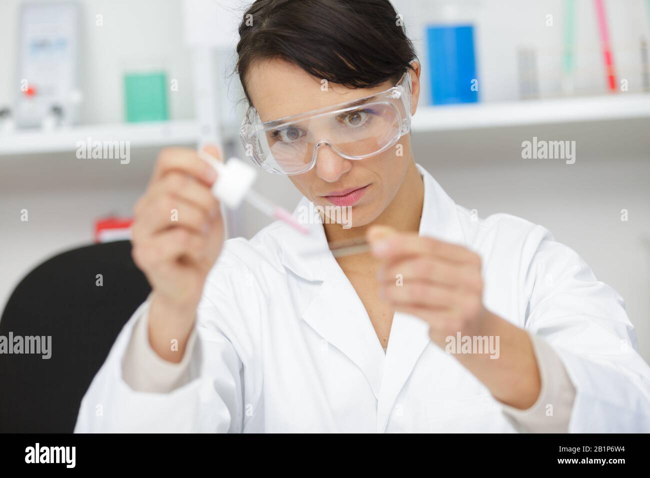 Pipet in lab hi-res stock photography and images - Alamy