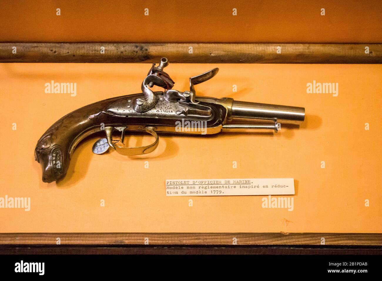 Musée de l'Emperi,Salon-de-Provence : Navy officer Pistol mod.1779 (reduced) Stock Photo