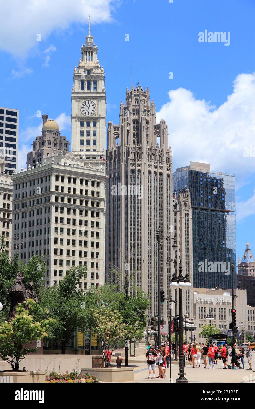CHICAGO, USA - JUNE 28, 2013: People visit Chicago Loop downtown. Chicago is the 3rd most populous US city with 2.7 million residents (8.7 million in Stock Photo