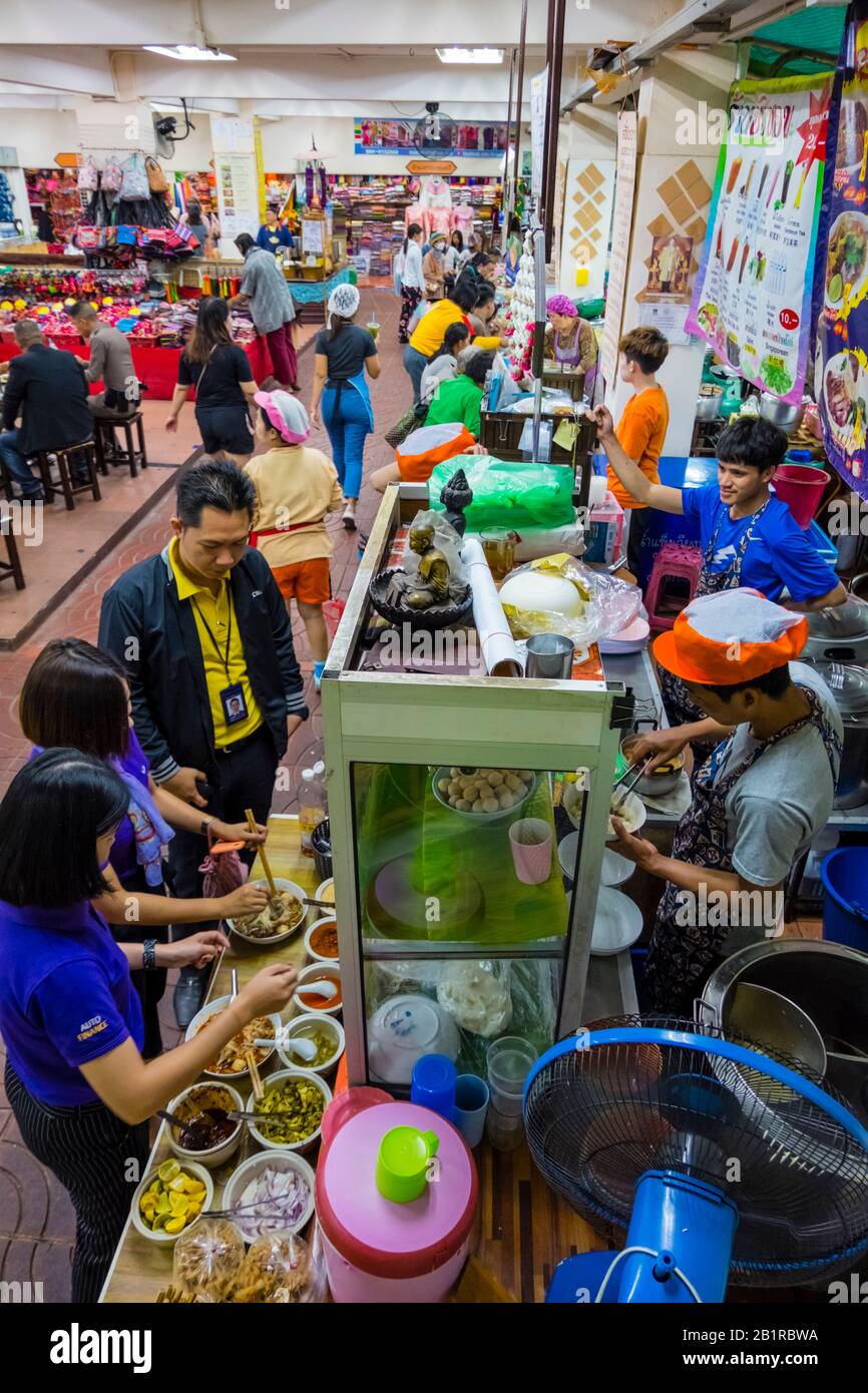 Food court, Talat Warorot, market hall, Chiang Mai, Thailand Stock