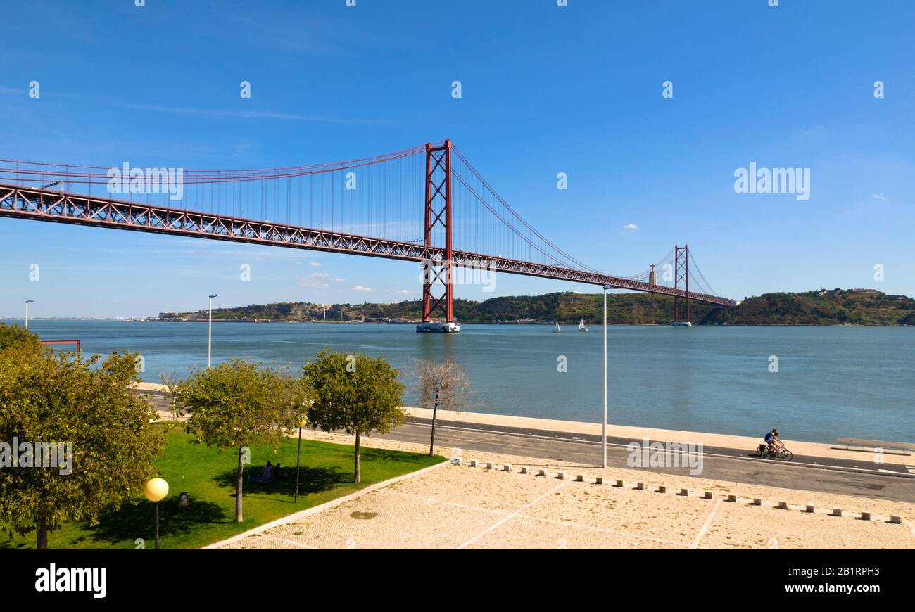 Ponte 25 de Abril, Lissabon, Portugal, Stock Photo