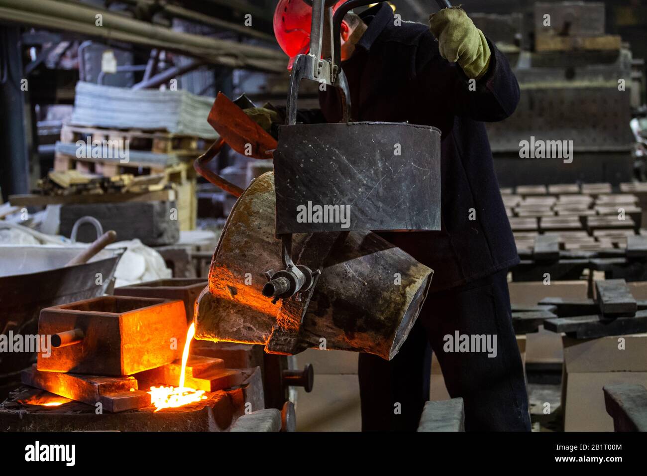 Industrial chill casting. The process of for filling out mold with