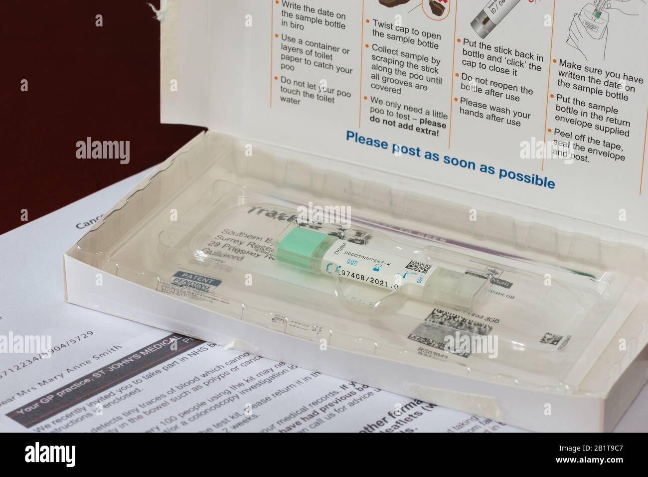 Bowel cancer screening nhs hires stock photography and images Alamy