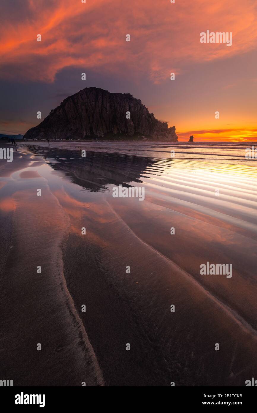 Morro Rock in Morro Bay beach, California, United States Stock Photo ...