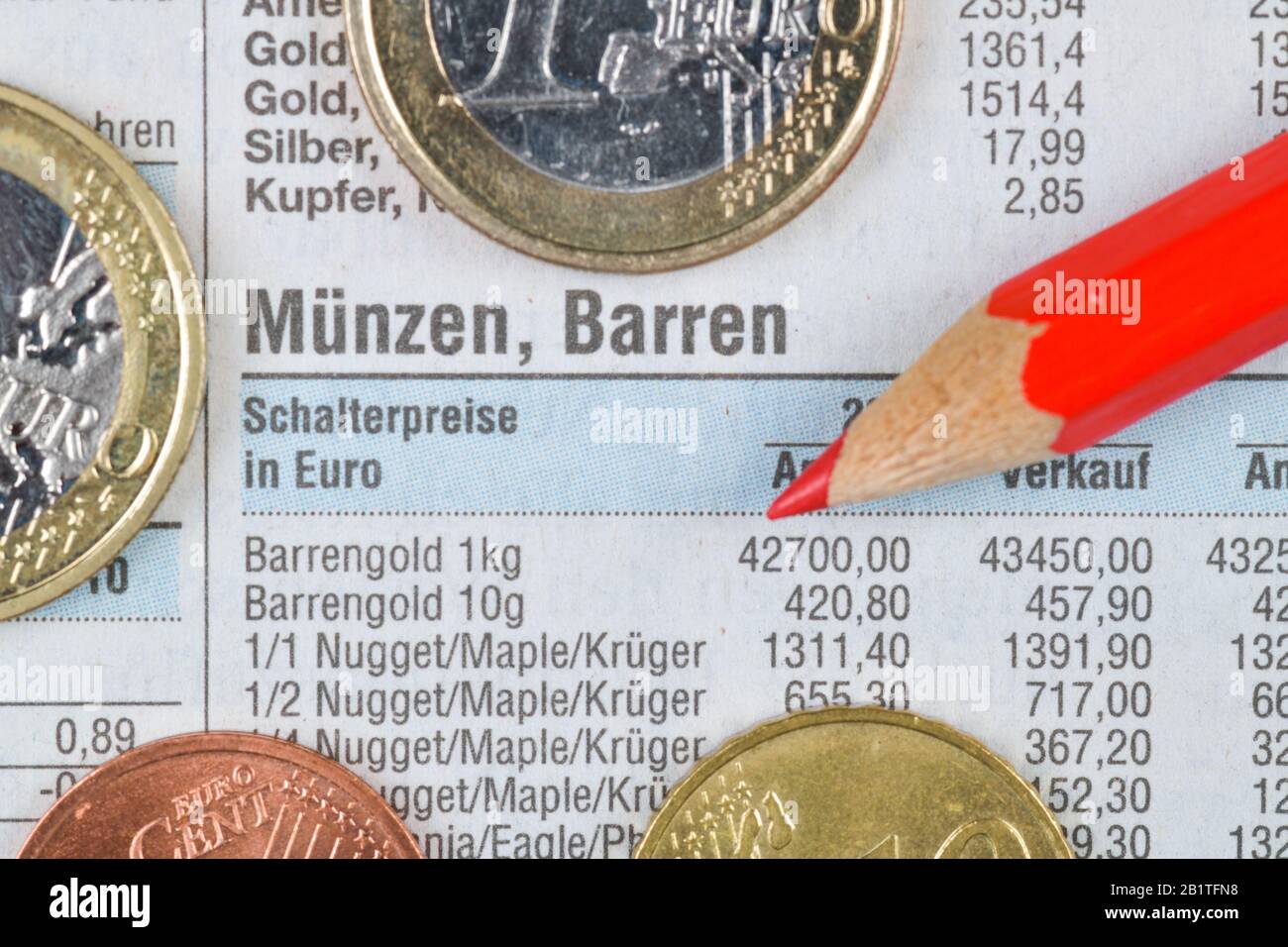 Zeitung, Börsenteil, Metalle, Münzen, Gold Stock Photo