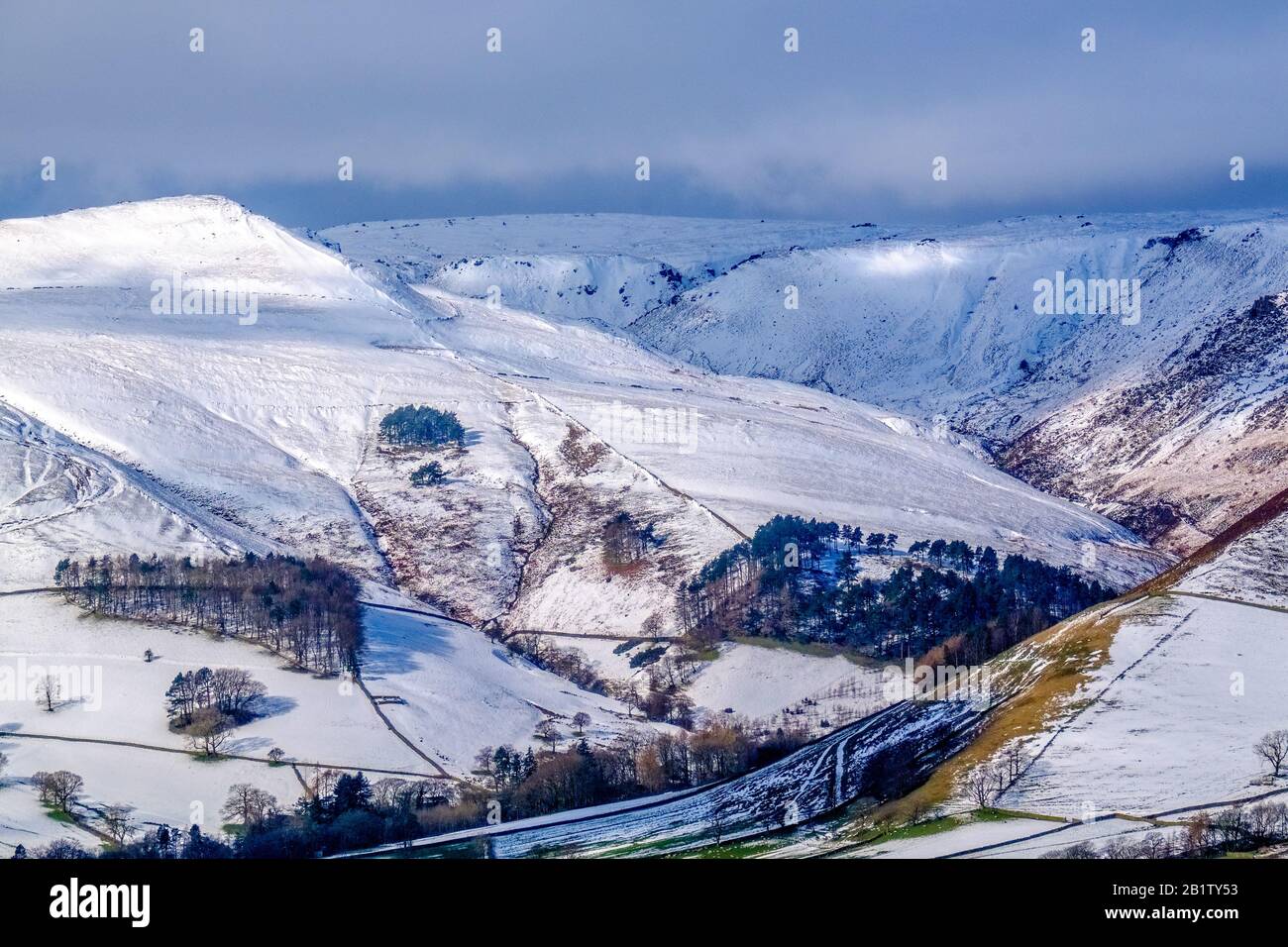 Grindsbrook Clough leading from Edale to Kinder Scout in The Peak District National Park, winter Stock Photo