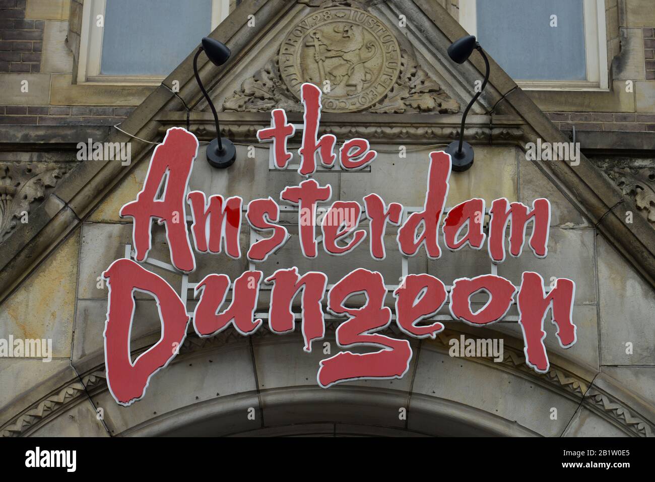 The Amsterdam Dungeon, Rokin, Amsterdam, Niederlande Stock Photo Alamy The Amsterdam Dungeon, Rokin, Amsterdam, Niederlande Stock Photo Alamy