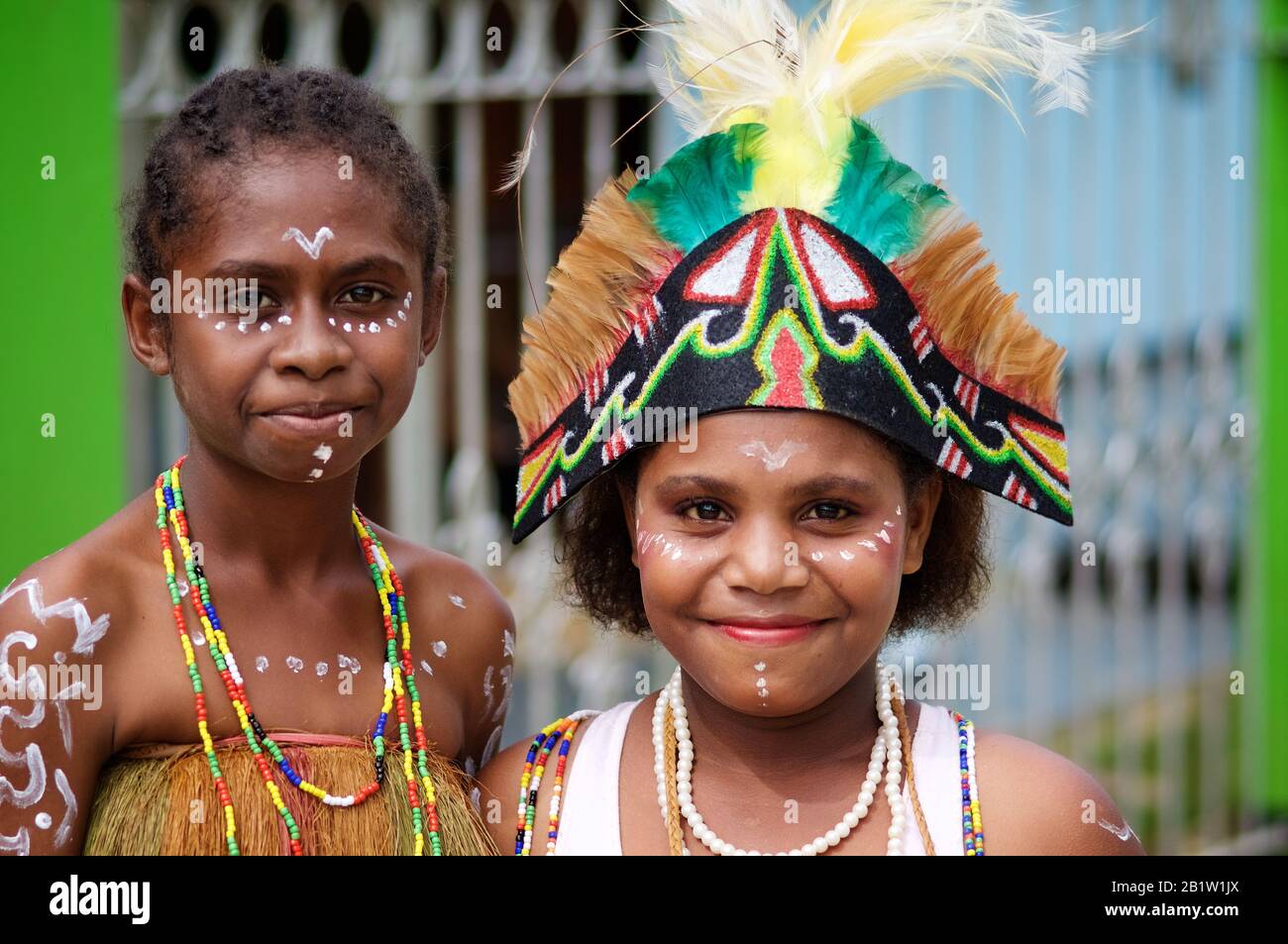 Дети гвинеи. Ория (народ). People of guinea. Папуа новая гвинея жители. Папуасы новой гвинеи дети.