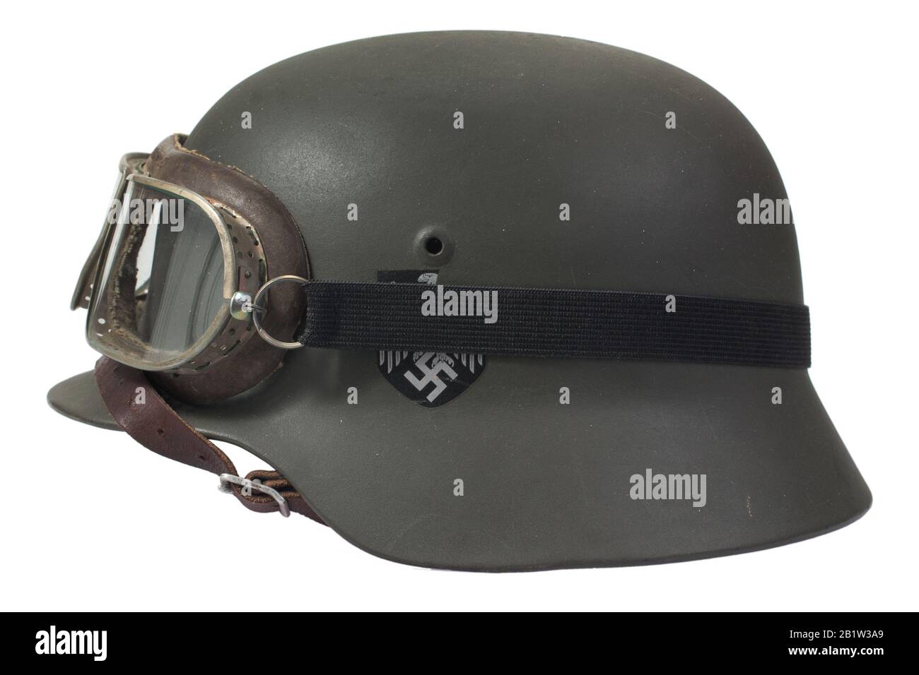 洋書＊写真集 German Headgear ナチス・ドイツの軍帽・ヘルメット