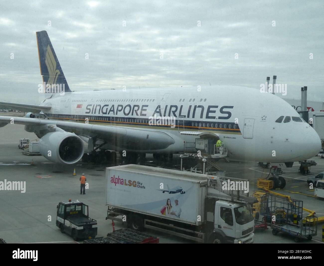 Singapore Airlines A380 Plane docked at London Heathrow Airport Stock Photo
