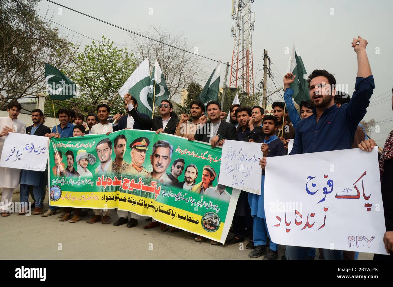 February 27 Peshawar Pakistan 27 February Members Of The Pakistan Patriotic Youth Kp Hold A Rally In Support Of The Of Pakistani Army As Well As Pakistan Inter Services Intelligence Isi
