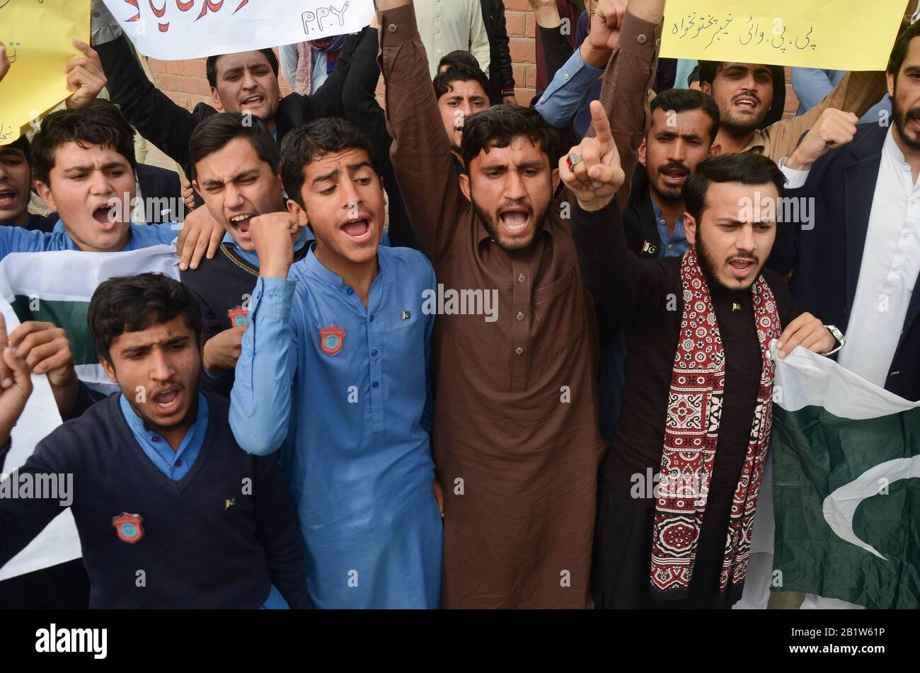 February 27 Peshawar Pakistan 27 February Members Of The Pakistan Patriotic Youth Kp Hold A Rally In Support Of The Of Pakistani Army As Well As Pakistan Inter Services Intelligence Isi