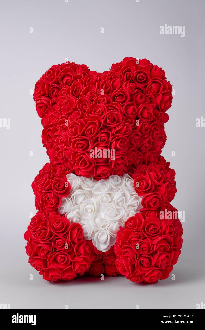 teddy bear out of flowers