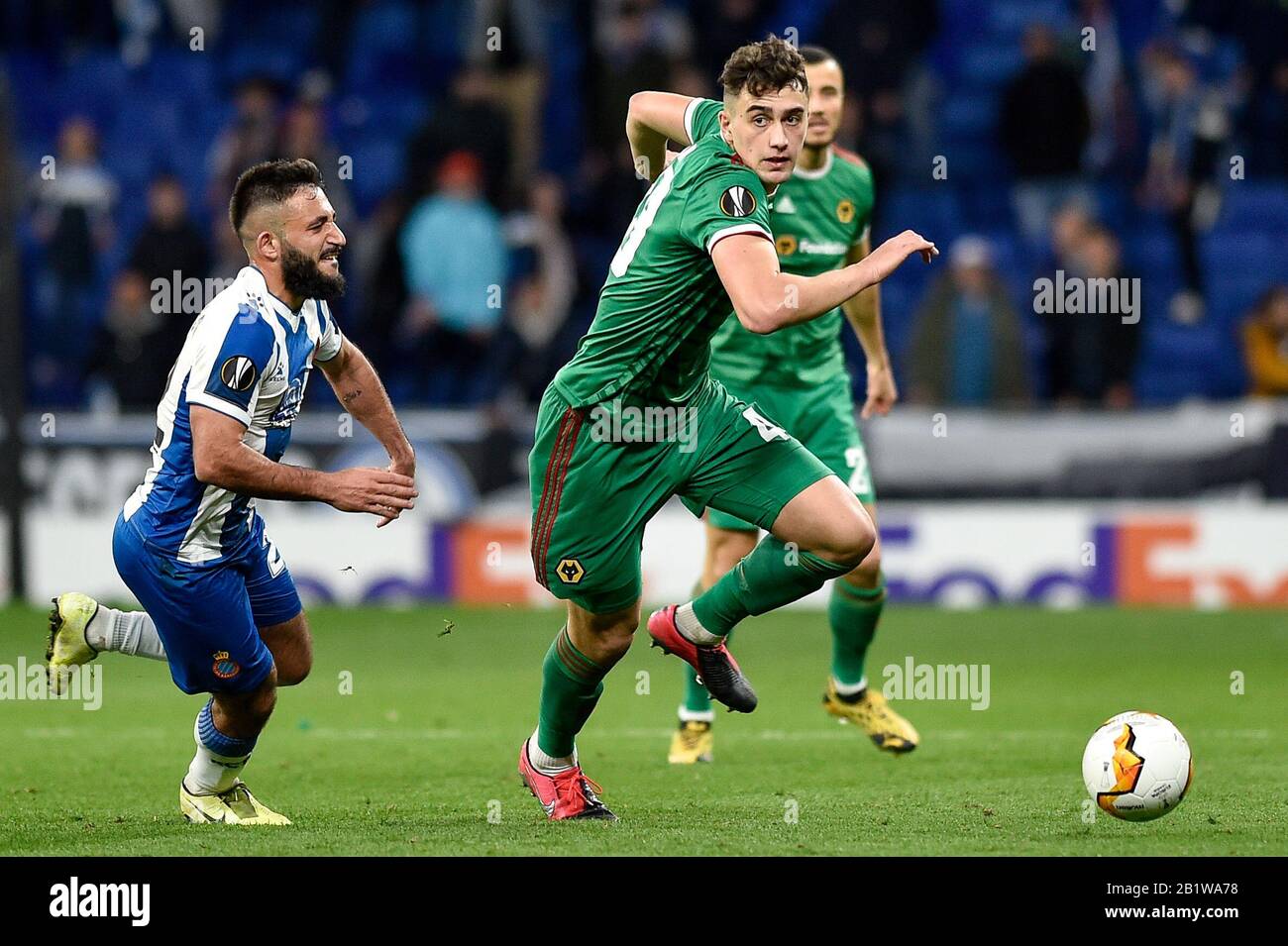 Barcelona, Spain. 27th Feb 2020.  Matias Vargas of RCD Espanyol and Max Kilman of Wolverhampton Wanderers F.C. during the UEFA Europa League round of 32 second leg match between RCD Espanyol and Wolverhampton Wanderers at RCD Stadium on February 27, 2020 in Barcelona, Spain. Credit: Dax Images/Alamy Live News Stock Photo