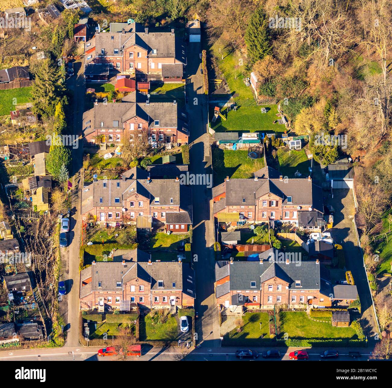 Aerial photograph, housing estate Am Ruhrort, terraced houses, workers' housing estate, colliery houses with front gardens, Dahlhausen, Bochum, Ruhr a Stock Photo