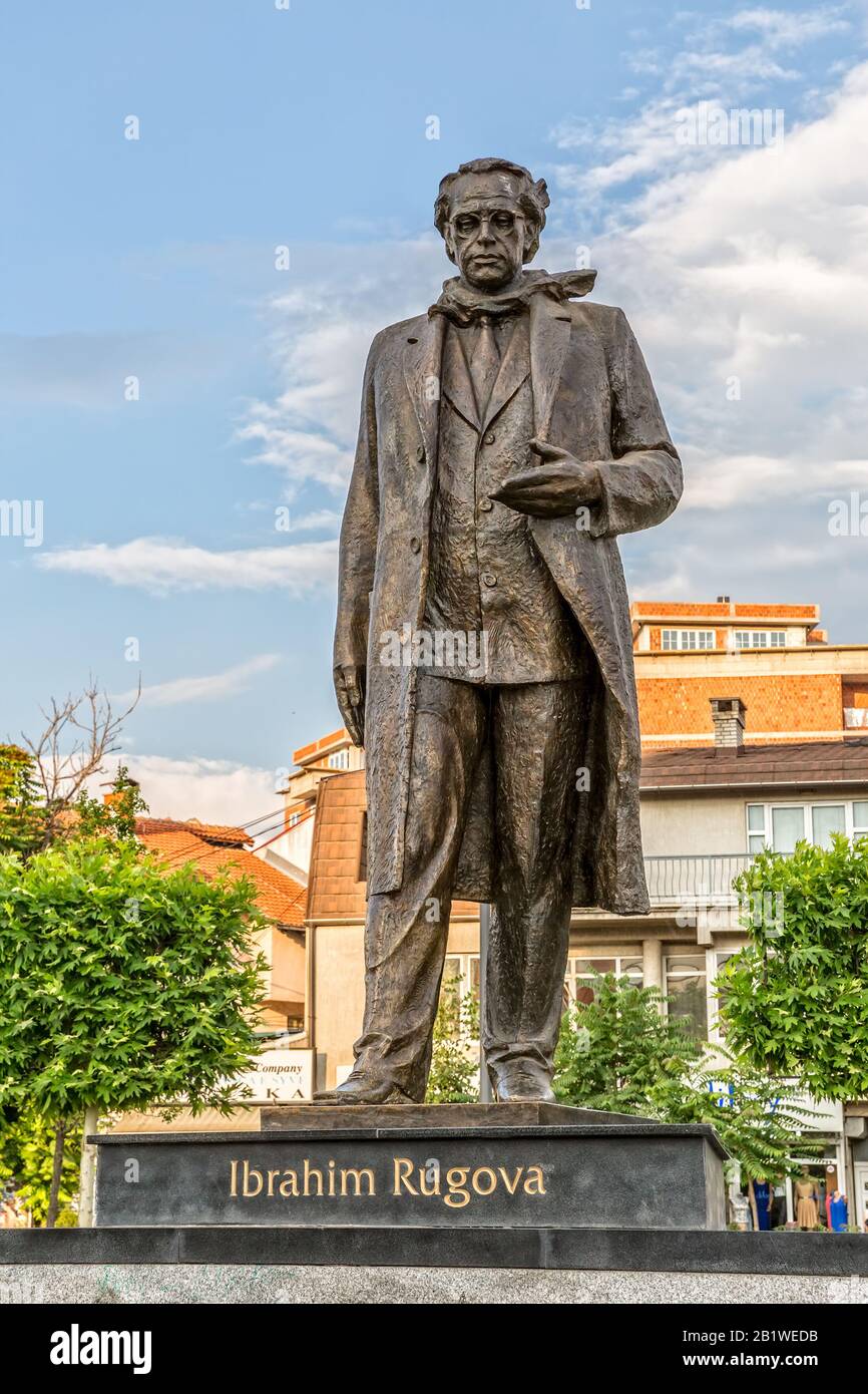 Statue of Ibrahim Rugova in Pristina Stock Photo - Alamy