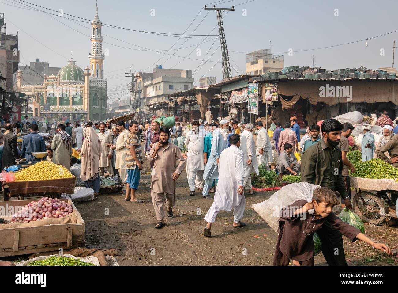 Pakistan market pakistani vendor hires stock photography and images