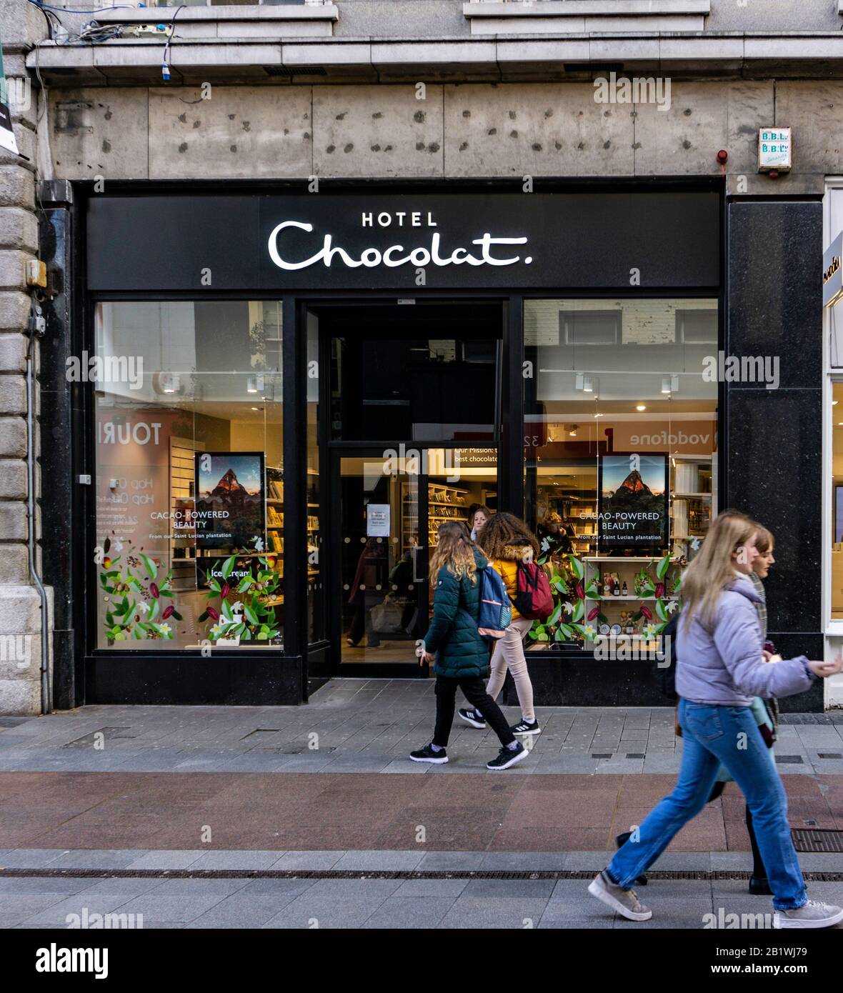 does hotel chocolat deliver to northern ireland