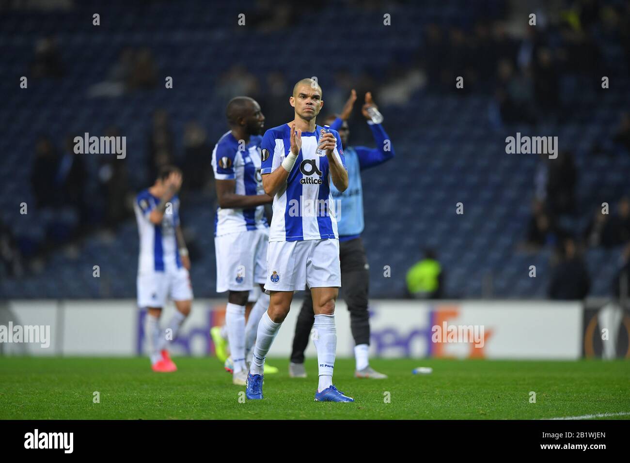 Bayer Leverkusen Team High Resolution Stock Photography and Images - Alamy