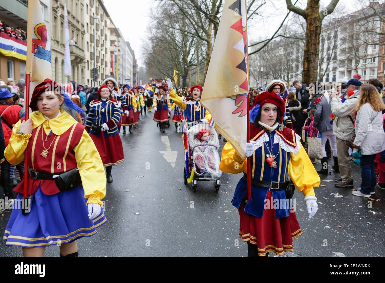 Mainz, Germany. 24th February 2020. Members of the carnival guards Die Wallensteiner march in the Mainz Rose Monday parade. Around half a million people lined the streets of Mainz for the traditional Rose Monday Carnival Parade. The 9 km long parade with over 9,000 participants is one of the three large Rose Monday Parades in Germany. Stock Photo