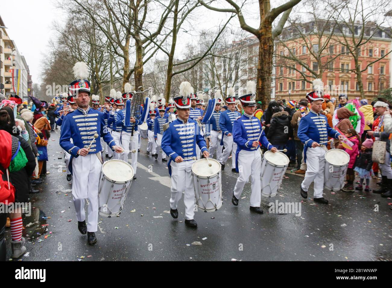 Mainz, Germany. 24th February 2020. Members of the marching band Spielmannszug der Kgl. Bayer. Landwehr Esselbach march in the Mainz Rose Monday parade. Around half a million people lined the streets of Mainz for the traditional Rose Monday Carnival Parade. The 9 km long parade with over 9,000 participants is one of the three large Rose Monday Parades in Germany. Stock Photo