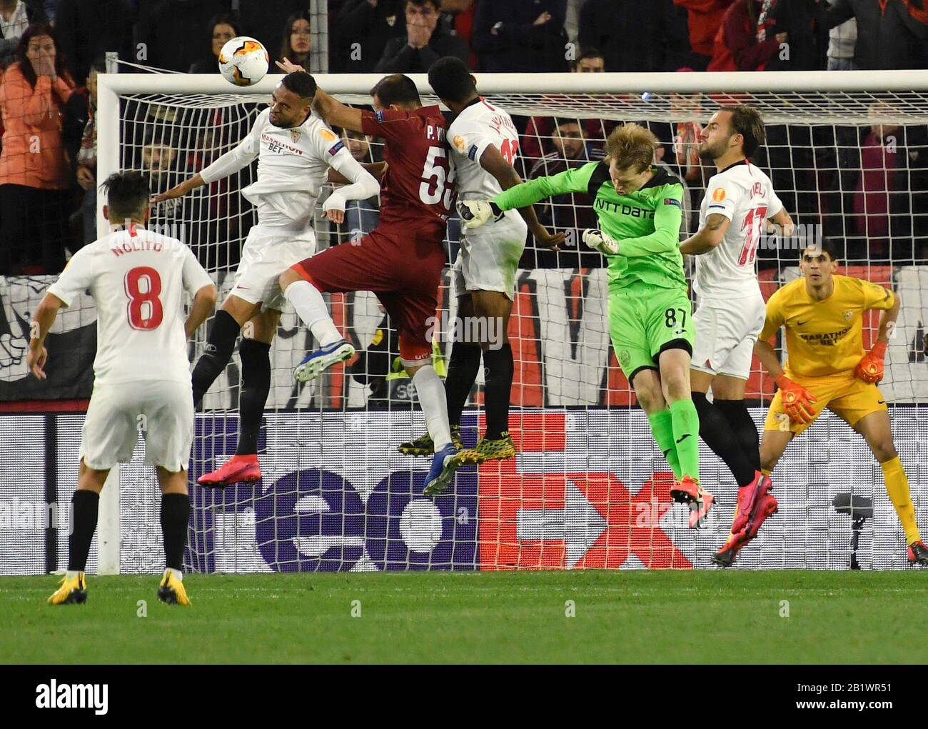 Sevilla Fc S Yousef En Nesyri 2l In Action Against Cfr Cluj S Paulo Vinicius 3l During A Uefa Europa League Round Of 32 Second Leg Soccer Match Between Sevilla Fc And Cfr Cluj At
