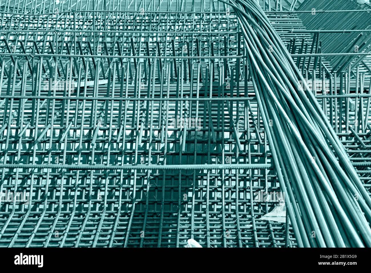 Steel grid on the construction site Stock Photo - Alamy