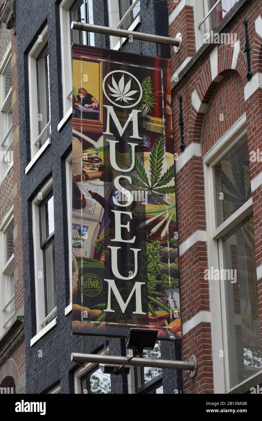´Hash Marihuana & Hemp Museum´, Oudezijds Achterburgwal, Amsterdam, Niederlande Stock Photo