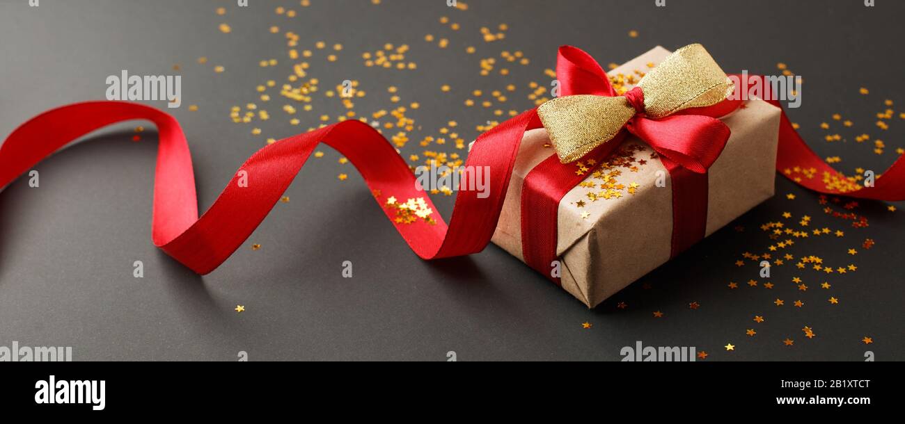 Gold Stars Confetti High Resolution Stock Photography and Images - Alamy