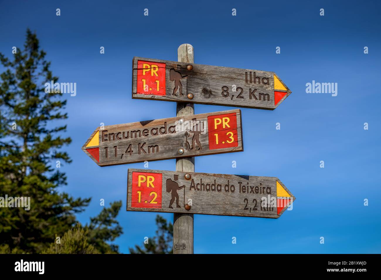 Wanderschilder Pico Ruivo, Zentralgebirge, Madeira, Portugal Stock Photo