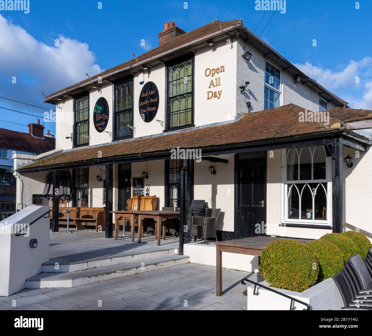 The Elm Tree public house and restaurant, Beech Hill Road, Beech Hill, Reading, Berkshire, England, UK Stock Photo