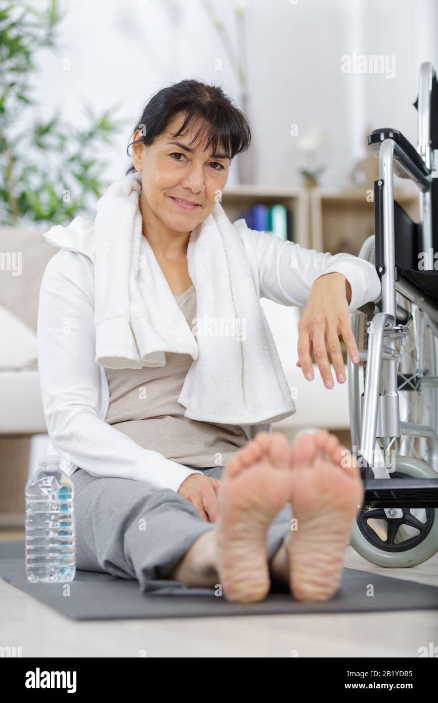 Mature woman feet doctor hi-res stock photography and images - Alamy
