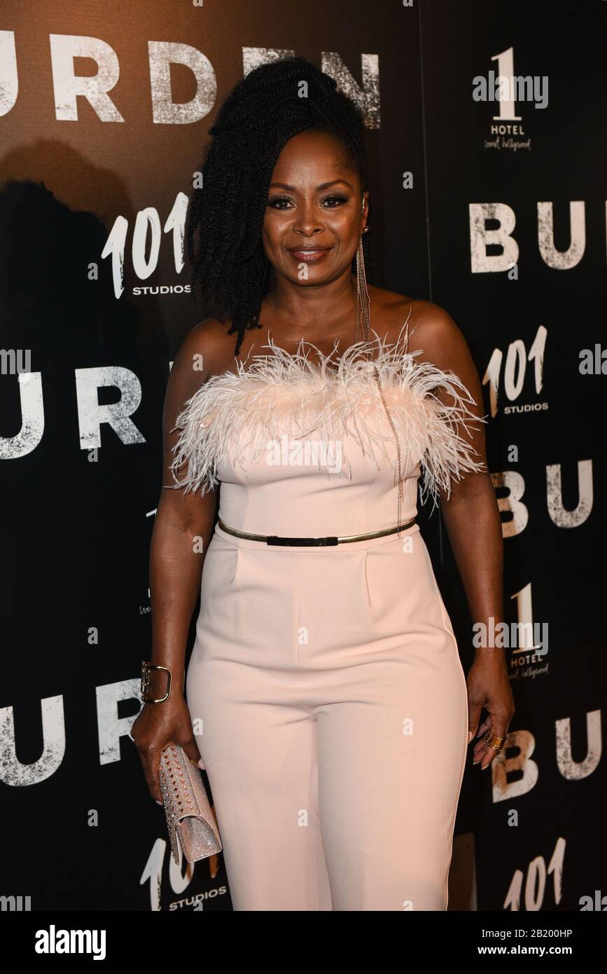 Crystal fox hires stock photography and images Alamy