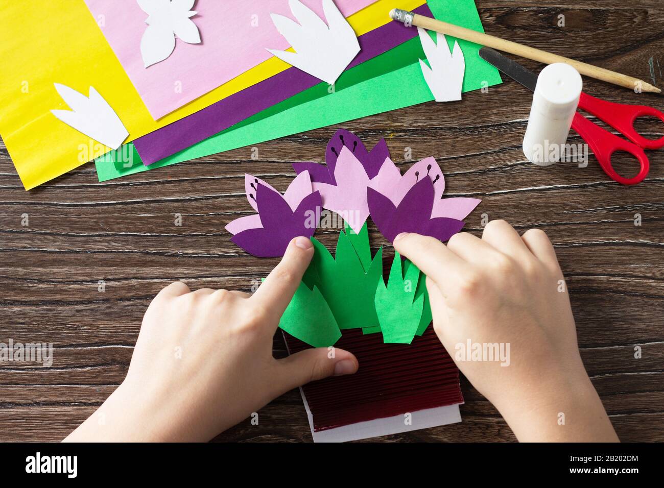 Step 12 Instruction. Greeting Card For Mother'S Day With Spring Flowers  Crocuses. Handmade Paper Craft Ideas. The Project Of Children'S Creativity,  Cr Stock Photo - Alamy
