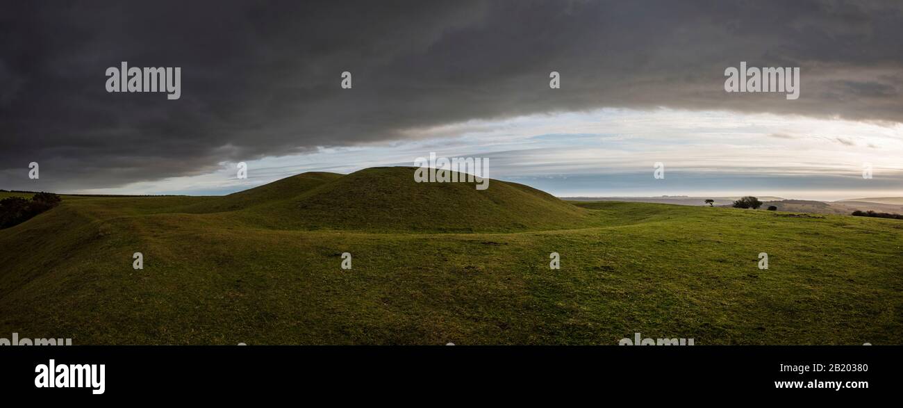 Bronze Age bowl barrow on Windover Hill on the South Downs, East Sussex, UK Stock Photo