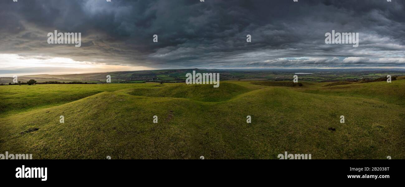 Bronze Age bowl barrow on Windover Hill on the South Downs, East Sussex, UK Stock Photo