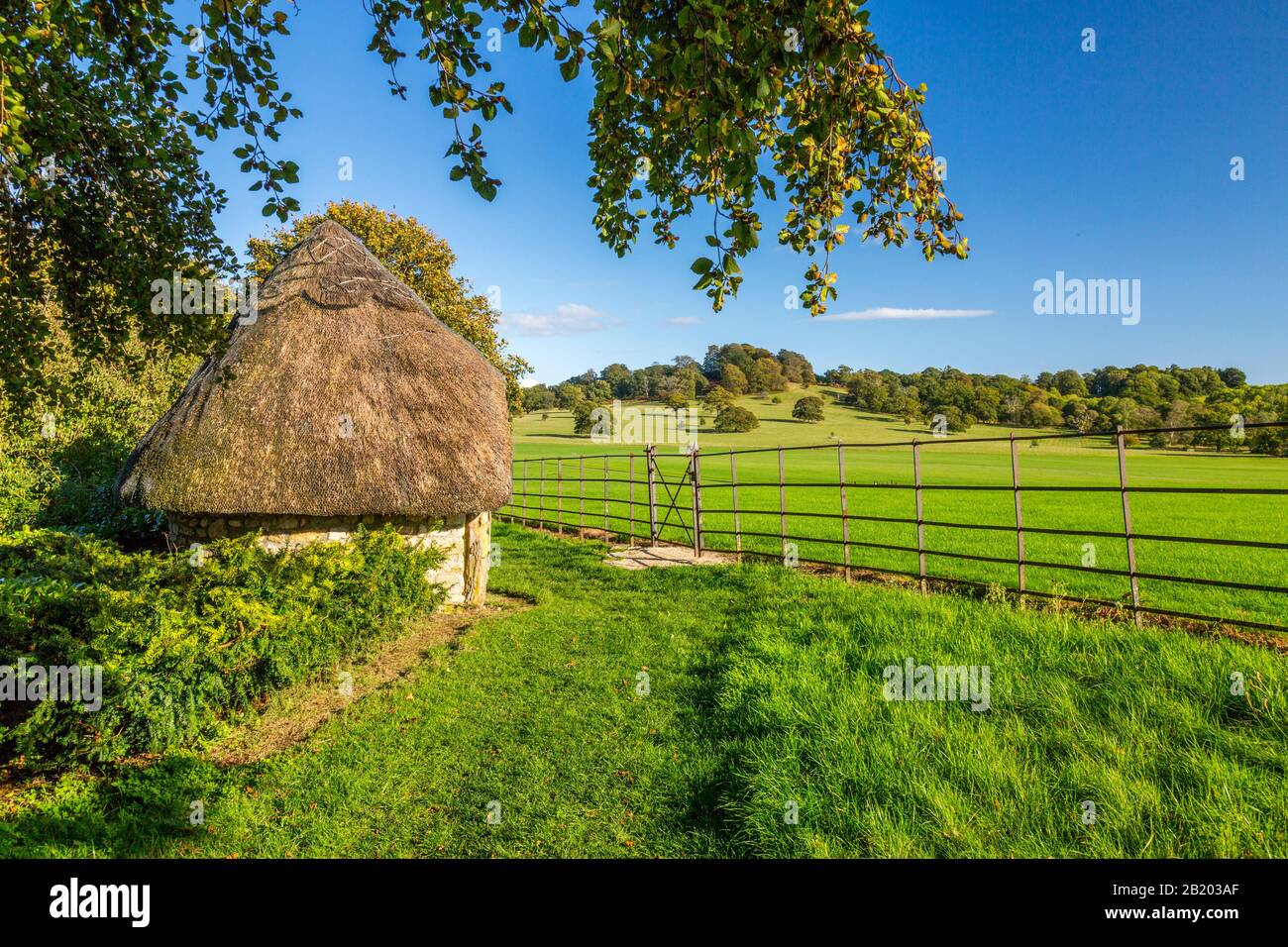 Thatched shelter on part of the large Digby Estate surrounding Sherborne 'New' Castle built by Walter Raleigh in 1594, Sherborne, Dorset, England, UK Stock Photo
