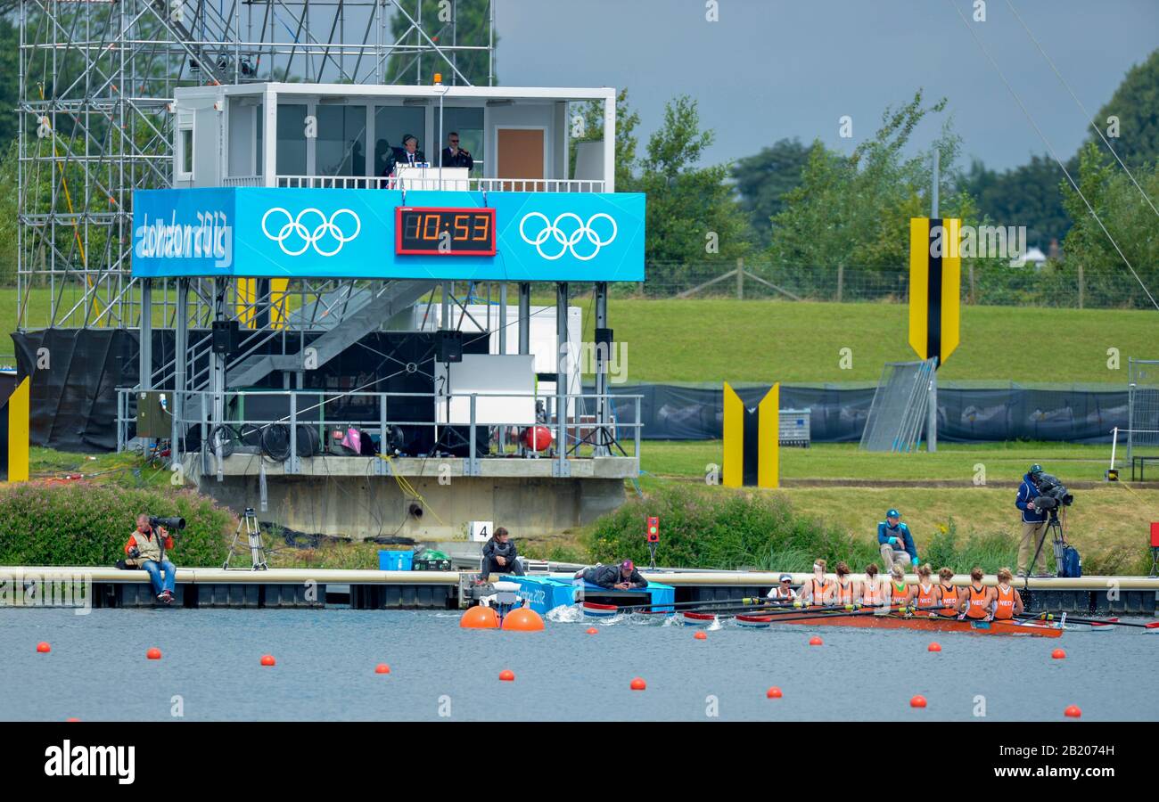 Start of the womens eights r hi-res stock photography and images - Alamy