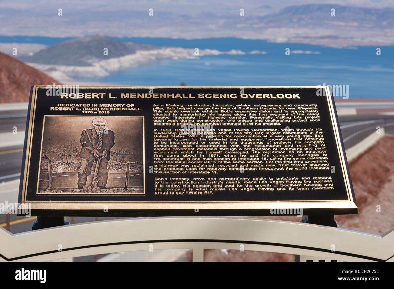 Robert l Mendenhall scenic lookout towards Lak Mead, I-11 South, Boulder City, Nevada USA Stock Photo