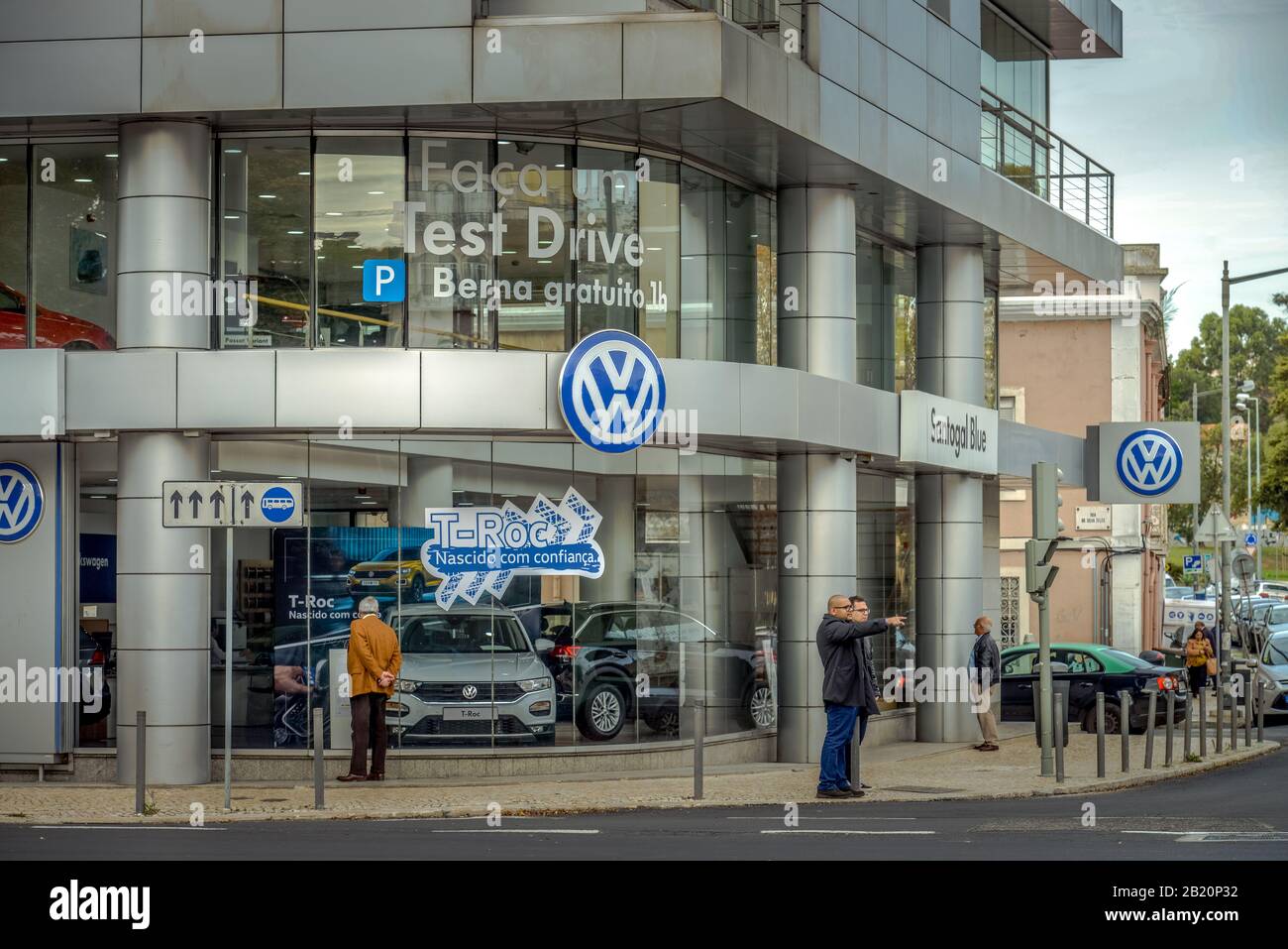 VW Haendler, Lissabon, Portugal Stock Photo