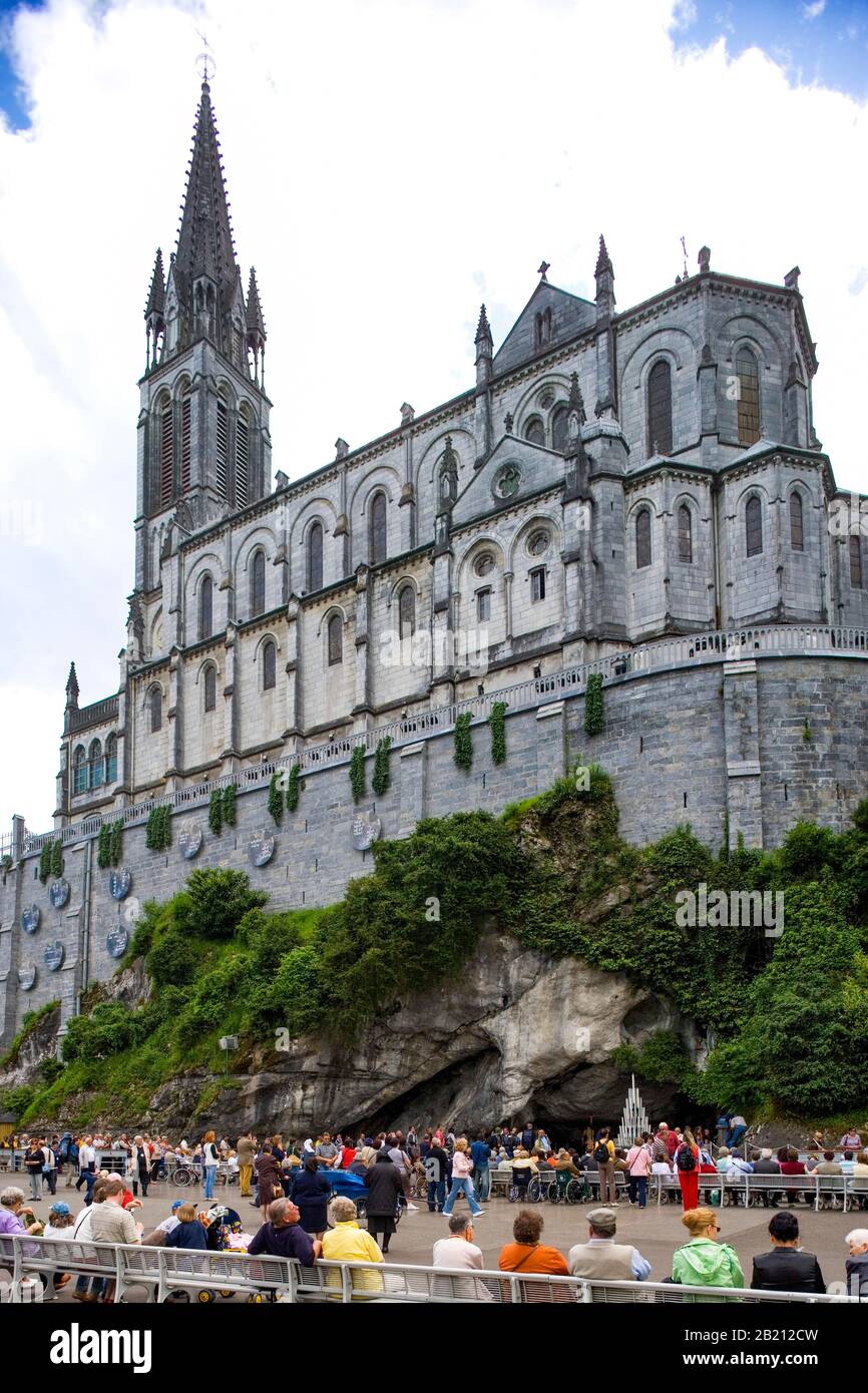 Grotto of massabielle in lourdes hi-res stock photography and images ...