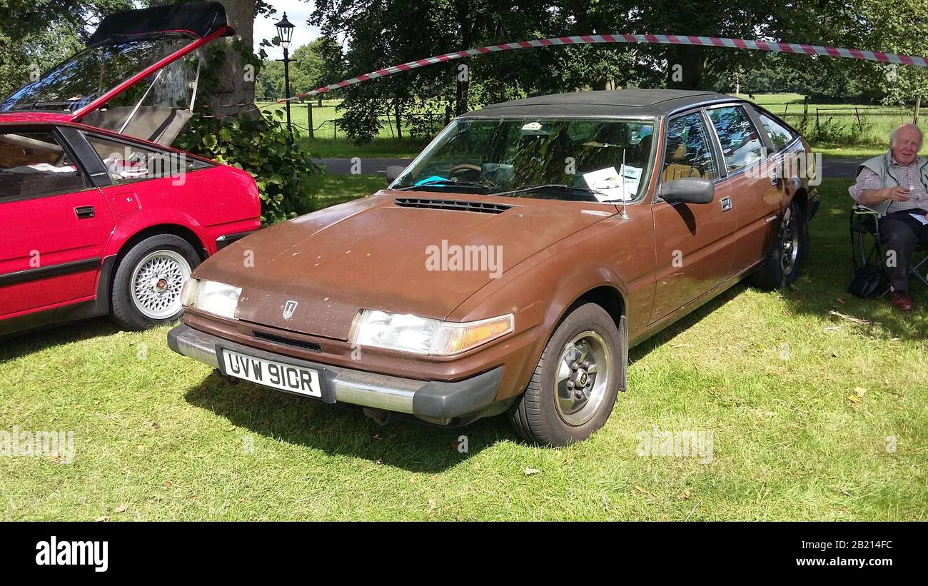 Rover sd1 v8 hi-res stock photography and images - Alamy