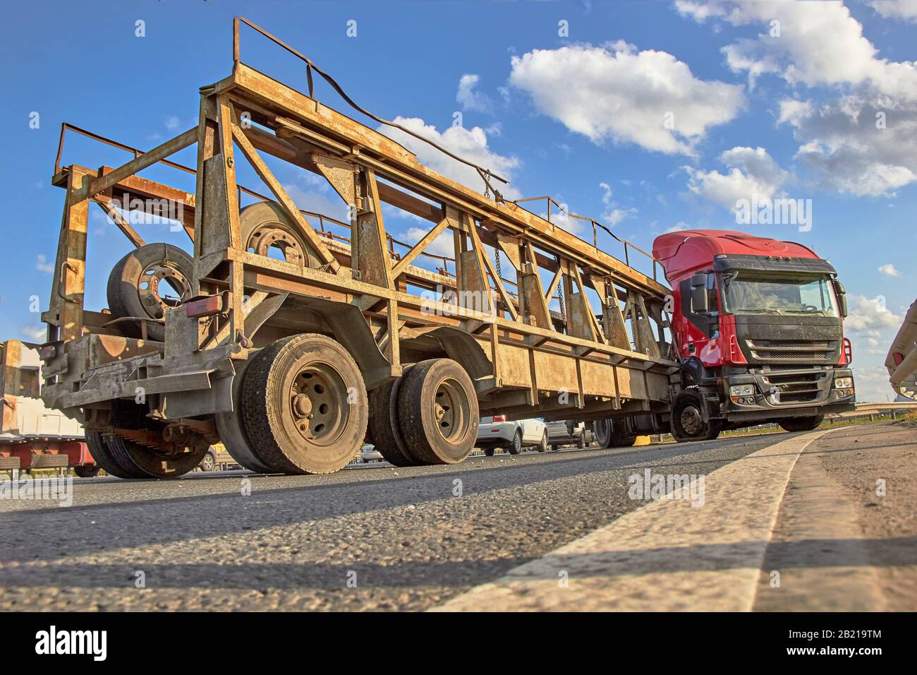 Semi truck wheel damage hires stock photography and images Alamy