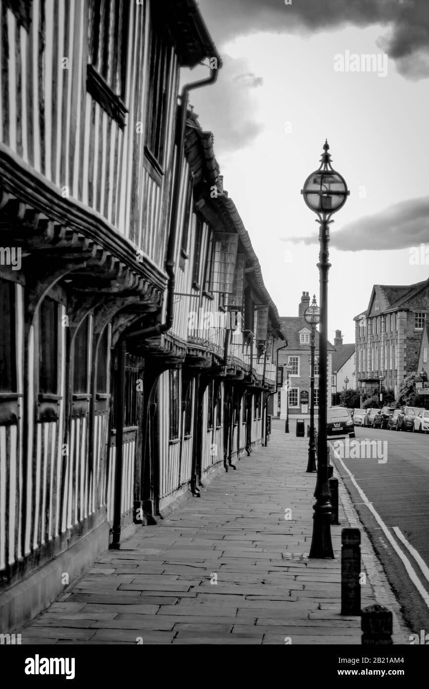 Old fashioned street scene, StratfordUponAvon Stock Photo Alamy