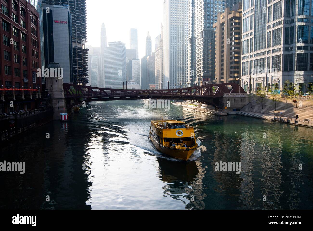 The Chicago River near Clark Street Bridge with the early morning ...